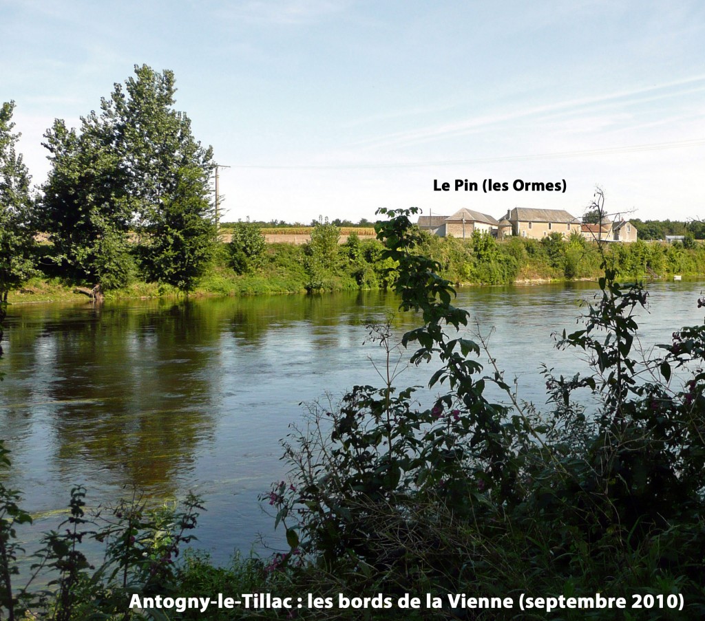 05 Passage entre Antogny le Tillac et Les Ormes photo PMD sept. 2010