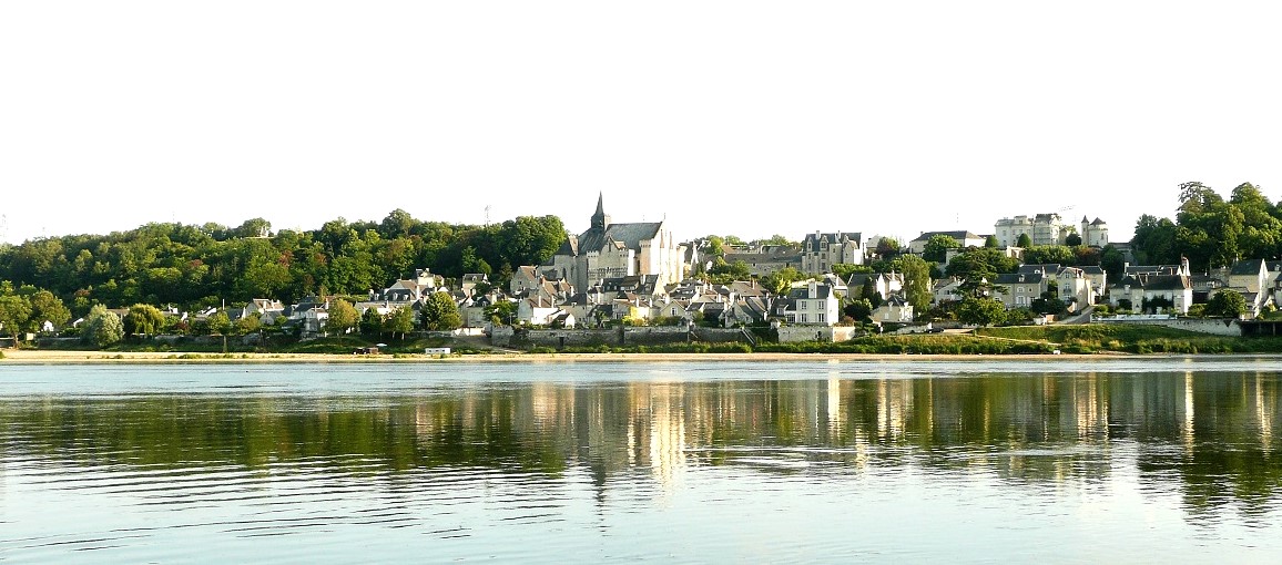 05 Vue générale de Candes photo PmD juin 2011