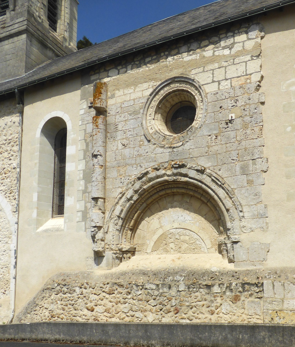 11 Église N. D. ancien porche photo PmD mai 2022