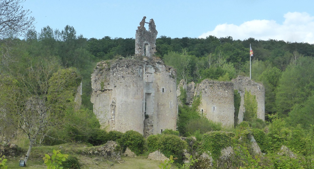 23 Château de Vaujours photo PmD mai 2022