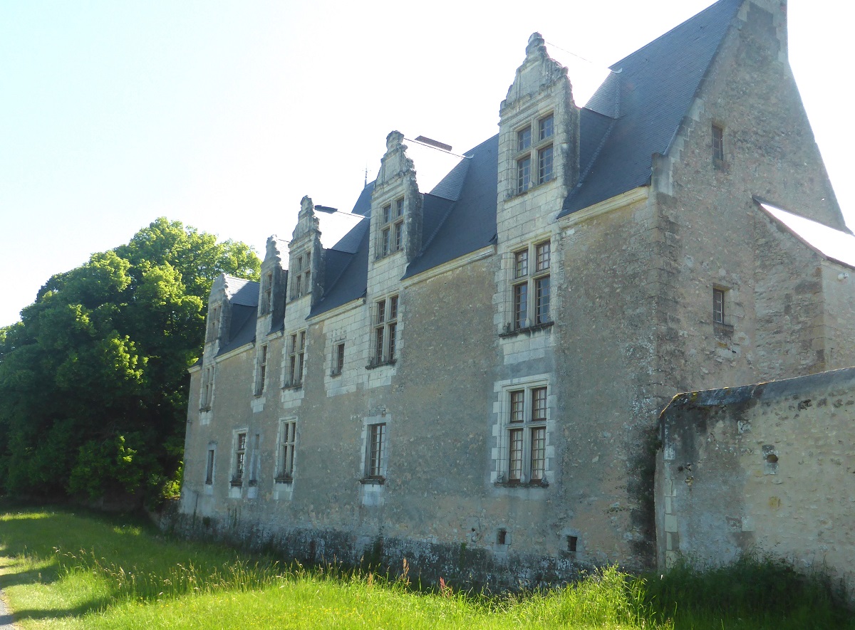 08b Château de La Cour bâtiment prncipal photo PmD mai 2025