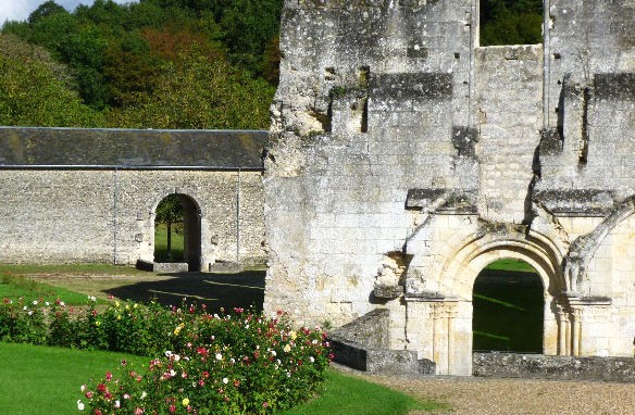 23. 3 Ancienne église et entrée du cloître panneau touristique dans la Chartreuse