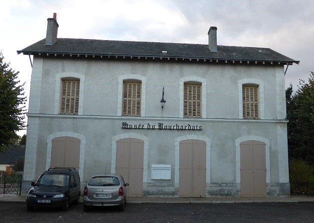 21 LÎle Bouchard la gare en 2013 photo PMD nov. 2013