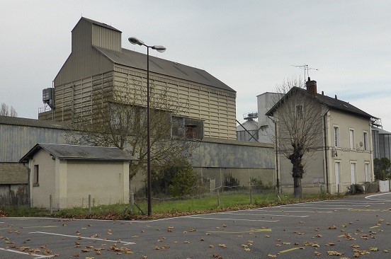 15 Gare de Pouzay 2013 photo PMD nov. 2013