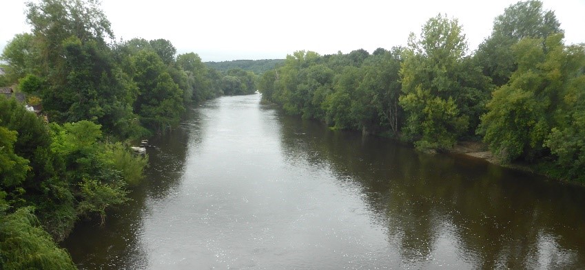 21 Passage de labreuvoir vu du pont de La Guerche photo PMD juillet 2024