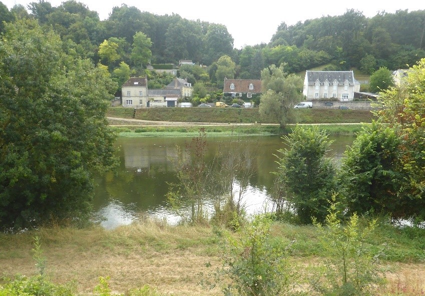 17 Savonnières le passage vu de la rive gauche photo PMD août 2024